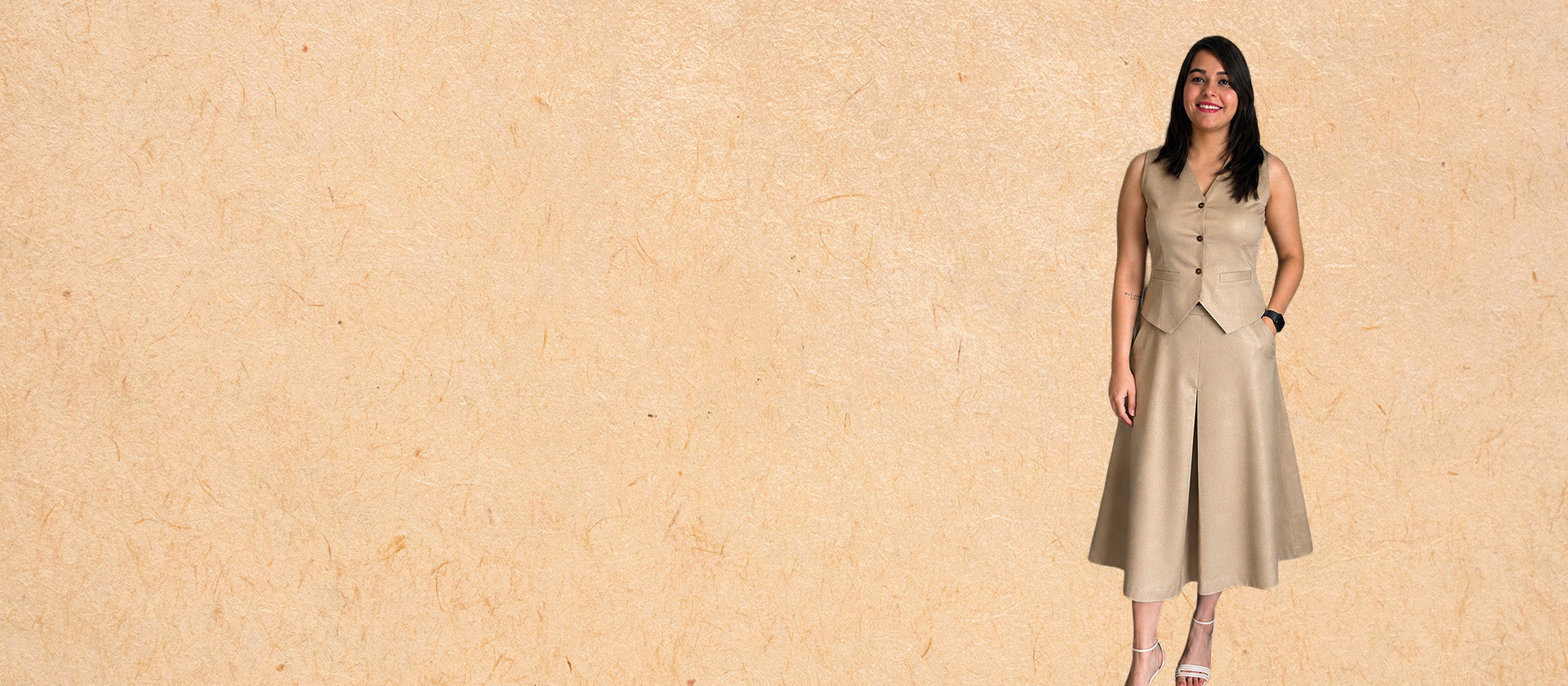 <p>Perfectly paired. </p><p>Effortlessly polished. </p>